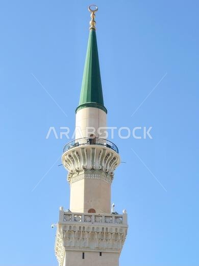المئذنة الخضراء للمسجد النبوي، وهو موقع رئيسي للحج في المدينة المنورة يقع ضمن نطاق... المئذنة الخضراء للمسجد النبوي، وهو موقع رئيسي للحج في المدينة المنورة يقع ضمن نطاق...