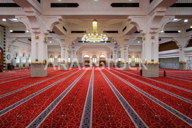 Al Fath Mosque, in Medina, Saudi Arabia, islamic heritage, a sacred site that attracts visitors from across the Muslim world Al Fath Mosque, in Medina, Saudi Arabia, islamic heritage, a sacred site that attracts visitors from across the Muslim world