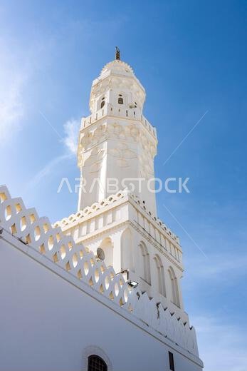 مسجد القبلتين في المدينة المنورة بالمملكة العربية السعودية، تراث إسلامي، موقع مقدس يجذب الزوار من جميع أنحاء العالم الإسلامي مسجد القبلتين في المدينة المنورة بالمملكة العربية السعودية، تراث إسلامي، موقع مقدس يجذب الزوار من جميع أنحاء العالم الإسلامي