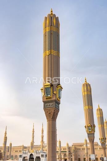 المسجد النبوي في المدينة المنورة، ثاني أقدس موقع إسلامي في المملكة العربية السعودية، والذي يجذب الزوار من جميع أنحاء العالم الإسلامي