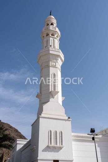 Al Fath Mosque, in Medina, Saudi Arabia, islamic heritage, a sacred site that attracts visitors from across the Muslim world