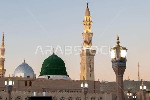 الفترة المسائية بالمدينة المنورة . المسجد النبوي بالمدينة المنورة.