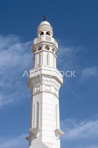 مسجد الفتح، في المدينة المنورة بالمملكة العربية السعودية، هو موقع تراثي إسلامي مقدس يجذب الزوار من جميع أنحاء العالم الإسلامي مسجد الفتح، في المدينة المنورة بالمملكة العربية السعودية، هو موقع تراثي إسلامي مقدس يجذب الزوار من جميع أنحاء العالم الإسلامي