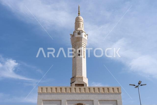 مسجد سيد الشهداء، المدينة المنورة، المملكة العربية السعودية، موقع تراثي إسلامي مقدس يجذب الزوار من جميع أنحاء العالم الإسلامي