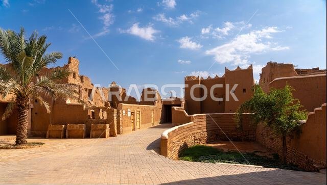 Shaqra, Saudi Arabia - December 14, 2024: scenic view of Ancient Traditional Mud Buildings in old village of Shaqra, Saudi Arabia