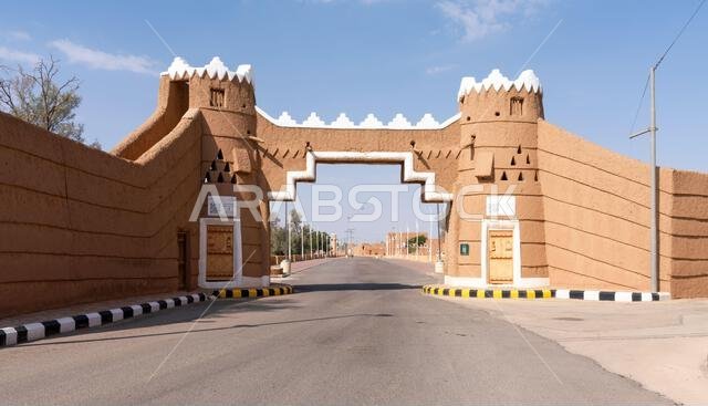 Shaqra, Saudi Arabia - December 14, 2024: scenic view of Ancient Traditional Mud Buildings in old village of Shaqra, Saudi Arabia