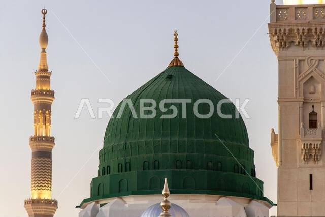 قبة خضراء عن قرب - مسجد النبي محمد، المسجد النبوي.