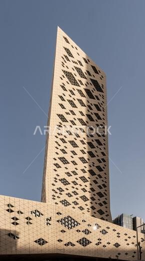 مبانٍ حديثة في مركز الملك عبد الله المالي (KAFD)، الرياض، المملكة العربية السعودية.