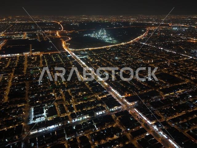 Drone shot foto. Saudi Arabia. Riyadh. Kingdom tower. Night.