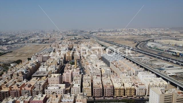 أحد الأحياء السكنية العديدة في جدة، المليئة بالمباني السكنية من الأعلى