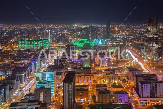 بانوراما ليلية لمنطقة وسط مدينة الرياض، الرياض، المملكة العربية السعودية