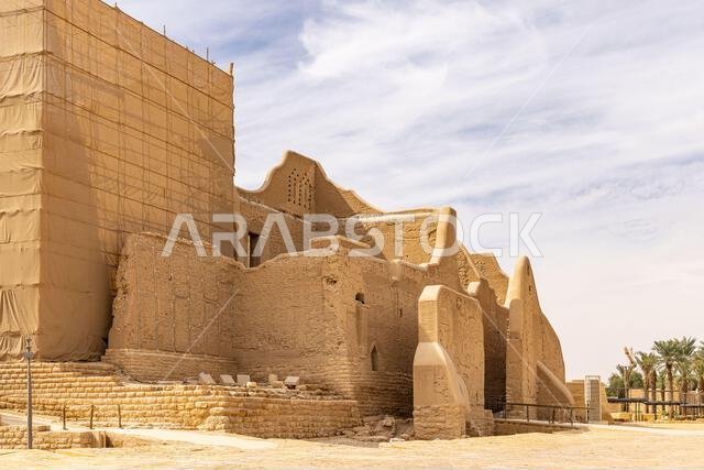 Diriyah, Riyadh, Saudi Arabia, Middle East. Ancient mud brick Najdi buildings in the At-Turaif UNESCO World Heritage Site.