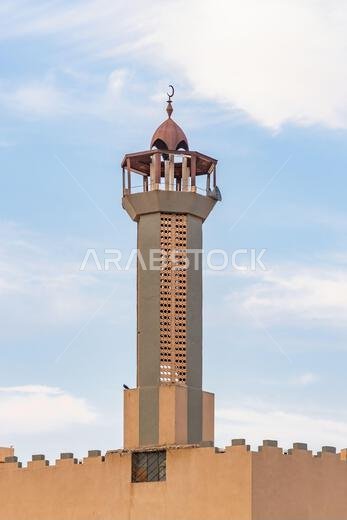 الشرق الأوسط، المملكة العربية السعودية، القصيم، عنيزة. مئذنة مسجد في عنيزة.