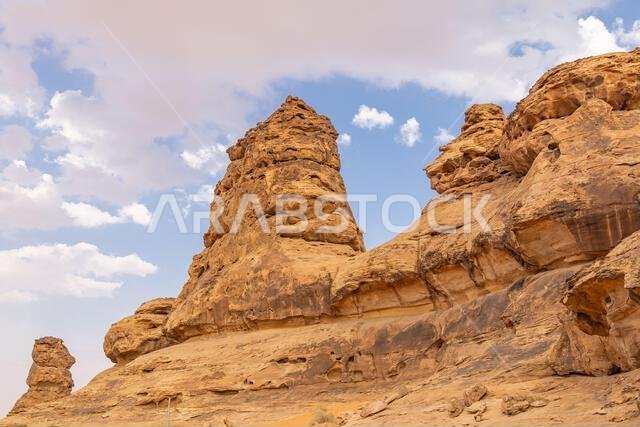 Middle East, Saudi Arabia, Hail Province, Jubbah. Rock formation at Ob Sinman Mountain.