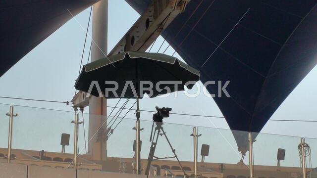رصدت الكاميرات مجريات المباراة ضمن التصفيات الإقليمية الآسيوية لكأس العالم للرجال T20 لعام 2023، والتي جمعت بين السعودية وجزر المالديف على ملعب ويست إند للكريكيت في الدوحة يوم الخميس. وفازت السعودية بفارق 62 نقطة.