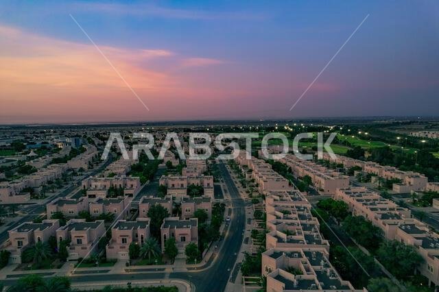 أفق الحي من الجو عند غروب الشمس أفق الحي من الجو عند غروب الشمس