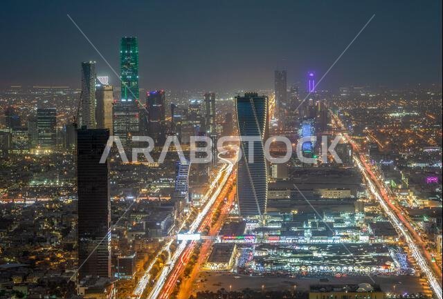 بانوراما ليلية لوسط مدينة الرياض، الرياض، المملكة العربية السعودية