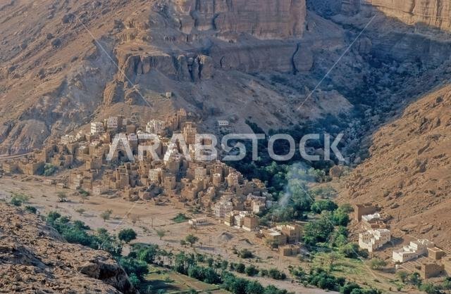 Hadhramaut is a region in South Arabia, comprising eastern Yemen, parts of western Oman and southern Saudi Arabia Hadhramaut is a region in South Arabia, comprising eastern Yemen, parts of western Oman and southern Saudi Arabia