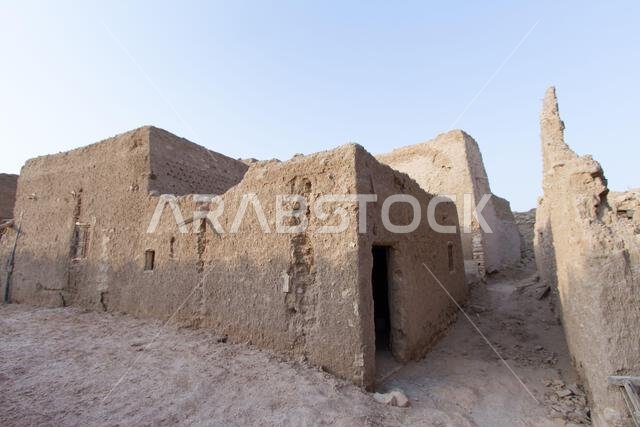 قرية تراثية عربية في الرياض بالمملكة العربية السعودية قرية تراثية عربية في الرياض بالمملكة العربية السعودية