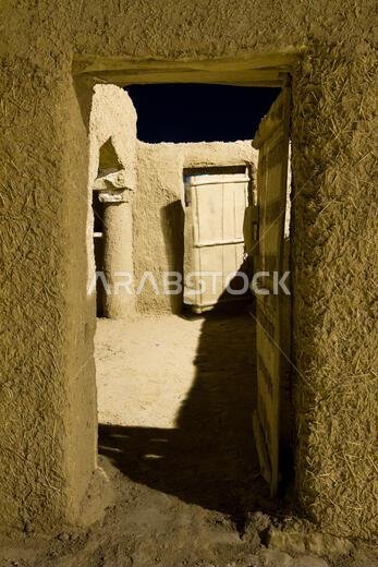 an archaeological mosque built of muds in riyadh in Saudi Arabia
