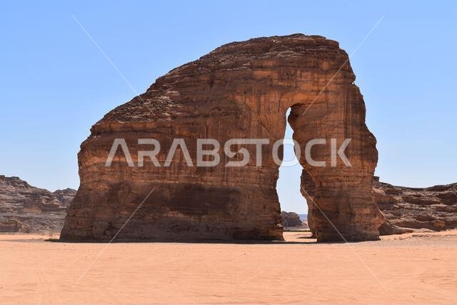 صخرة الفيل - العلا - المملكة العربية السعودية