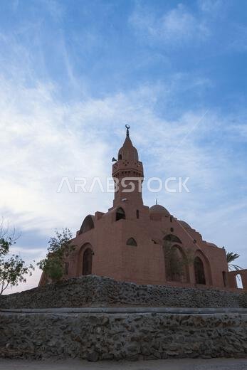 Mohammed Al-Farsi Mosque in Jeddah, Saudi Arabia is an ancient Islamic engineering art 30-07-2023
