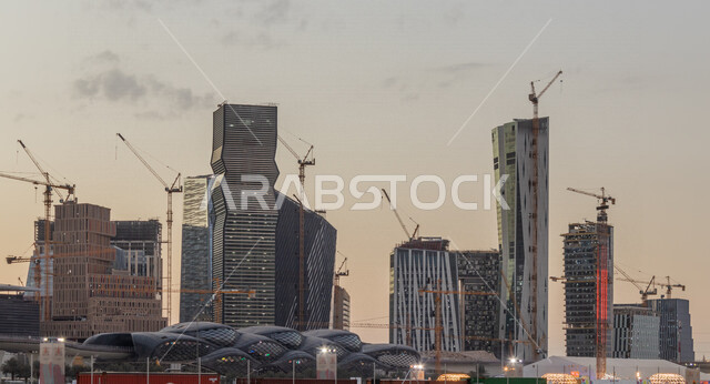 صورة لمركز الملك عبدالله المالي ( كافد ) في الرياض بالمملكة العربية السعودية، الأبراج وناطحات السحاب، معالم الرياض المشهورة، الفن الهندسي المعماري بالسعودية، السياحة في السعودية