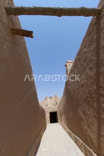 قرية تراثية عربية في الرياض بالمملكة العربية السعودية قرية تراثية عربية في الرياض بالمملكة العربية السعودية