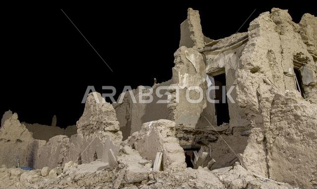 Ruins of ancient arab middle eastern old town built of mud bricks, old mosque with minaret in riyadh, saudi arabia