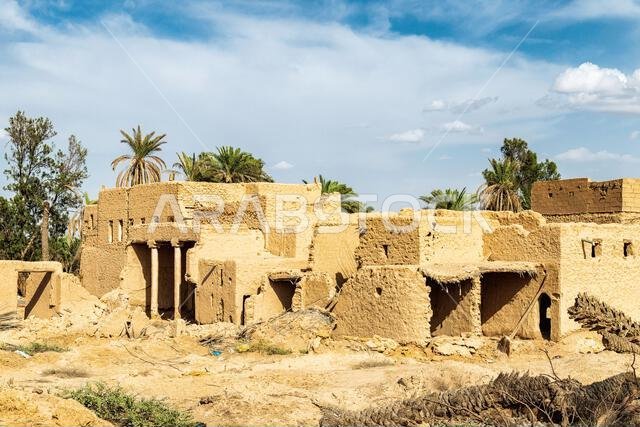 Old Structure - c Muzahmiyah