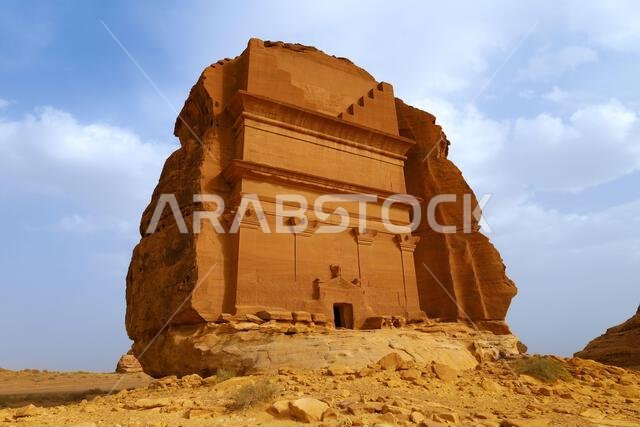 مدينة العلا القديمة، المملكة العربية السعودية - 7 يونيو 2023 - حضارة الأنباط أو مقابر الأنباط في مدائن صالح في العلا - قصر الفريد
