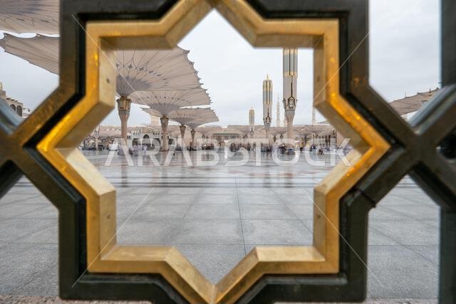 Long Exposure Photo of Pilgrims at the Prophet's Mosque
