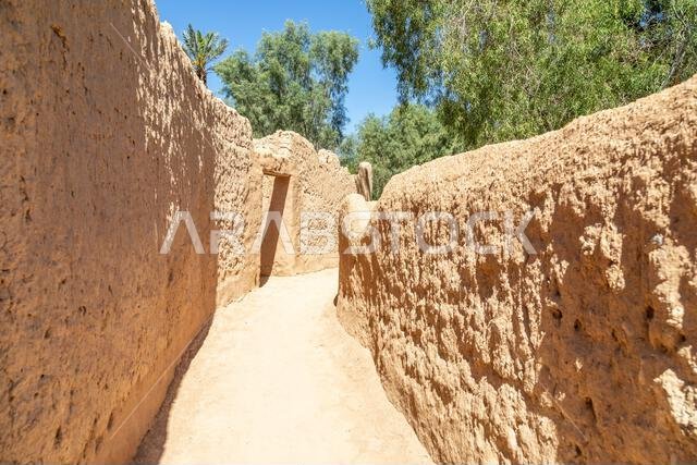 شارع البلدة القديمة المدمر في العلا، المملكة العربية السعودية