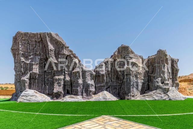 نصب صخرة الدوار