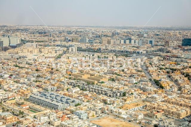 صورة جوية بانورامية لمنطقة سكنية في مدينة الرياض، المملكة العربية السعودية