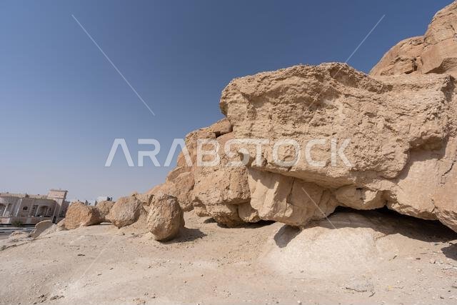Mount Abu Hsas Altoithir, Al Hofuf Saudi Arabia