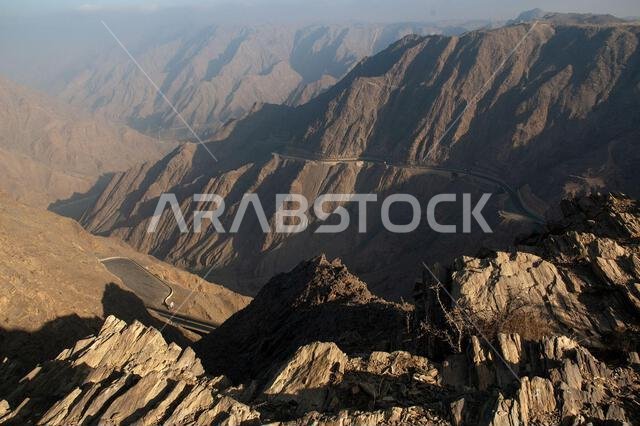 سلسلة جبال عسير في جنوب غرب المملكة العربية السعودية