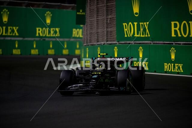 جدة، المملكة العربية السعودية، ١٧ مارس/آذار، لويس هاميلتون، من المملكة المتحدة، يتنافس لصالح فريق مرسيدس في سباقات الفورمولا ١. التجارب الحرة، الجولة الثانية من بطولة العالم للفورمولا ١ لعام ٢٠٢٣. حقوق الصورة: مايكل بوتس/ألامي لايف نيوز جدة، المملكة العربية السعودية، ١٧ مارس/آذار، لويس هاميلتون، من المملكة المتحدة، يتنافس لصالح فريق مرسيدس في سباقات الفورمولا ١. التجارب الحرة، الجولة الثانية من بطولة العالم للفورمولا ١ لعام ٢٠٢٣. حقوق الصورة: مايكل بوتس/ألامي لايف نيوز
