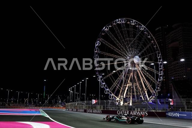 جدة، المملكة العربية السعودية. ١٧ مارس ٢٠٢٣. جورج راسل (بريطانيا) سيارة مرسيدس AMG F1 W14. بطولة العالم للفورمولا ١، الجولة الثانية، جائزة السعودية الكبرى، الجمعة ١٧ مارس ٢٠٢٣. جدة، المملكة العربية السعودية. حقوق الصورة: جيمس موي/ألامي لايف نيوز