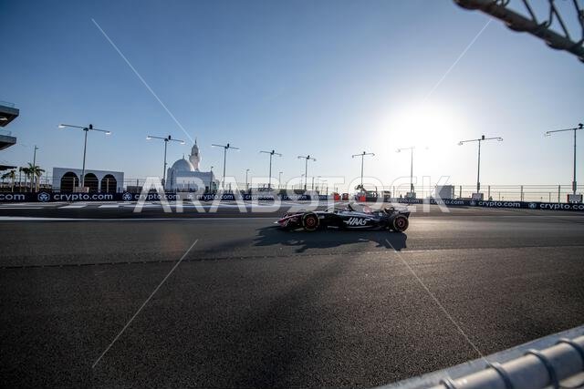 Jeddah, Saudi Arabia. 17th Mar, 2023. JEDDAH CORNICHE CIRCUIT, SAUDI ARABIA - MARCH 17: Nico Hulkenberg, Haas F1 VF-23 during the Saudi Arabian Grand Prix at Jeddah Corniche Circuit on Friday March 17, 2023 in Jeddah, Saudi Arabia. (Photo by Michael Potts/BSR Agency) Credit: BSR Agency/Alamy Live News Jeddah, Saudi Arabia. 17th Mar, 2023. JEDDAH CORNICHE CIRCUIT, SAUDI ARABIA - MARCH 17: Nico Hulkenberg, Haas F1 VF-23 during the Saudi Arabian Grand Prix at Jeddah Corniche Circuit on Friday March 17, 2023 in Jeddah, Saudi Arabia. (Photo by Michael Potts/BSR Agency) Credit: BSR Agency/Alamy Live News