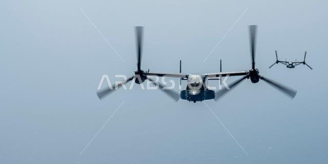 في الرابع من مارس/آذار 2023، حلّقت طائرات MV-22B التابعة لسرب الطائرات المروحية المتوسطة 266 (VMM-266) التابع لسلاح مشاة البحرية الأمريكية خلف طائرة KC-130J فوق البحر الأحمر. وقد نفّذ سرب VMM-266 عملية تزويد بالوقود جواً بين طائرات MV-22B وطائرات KC-130J التابعة لعنصر القتال الجوي "الاستجابة للأزمات - أفريقيا 23.1" في طريقها إلى المملكة العربية السعودية لتسليمها إلى سفينة شحن. وكانت هذه العملية جزءاً من عملية تبادل مُخطط لها لطائرات MV-22B بين الطائرات المنتشرة في مسرح العمليات والتي تخضع للصيان
