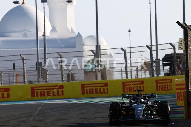 جدة، المملكة العربية السعودية. ١٧ مارس ٢٠٢٣. جورج راسل (بريطانيا) مرسيدس AMG F1 W14. ١٧/٠٣/٢٠٢٣. بطولة العالم للفورمولا ١، الجولة الثانية، جائزة السعودية الكبرى، جدة، المملكة العربية السعودية، يوم التجارب الحرة. حقوق الصورة محفوظة لـ: XPB/Press Association Images. المصدر: XPB Images Ltd/Alamy Live News