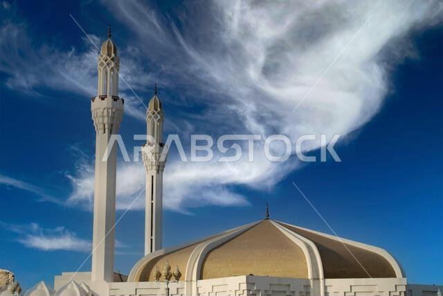 Beautiful front view of the entrance of Hassan En any Mosque at sunset in Jeddah, Saudi Arabia. Islamic architecture and culture.