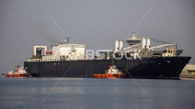 The USNS Seay (T-AKR-302) pulls into the port at Yanbu Commercial Port, Kingdom of Saudi Arabia, Aug. 3, 2022. The focus of Native Fury 22 is to execute a Maritime Prepositioning Force offload in a Western port of Saudi Arabia. MPF operations are the rapid deployment and assembly of a U.S. Marine Air Ground Task Force in a secure area using inter-theater airlift and forward-deployed maritime pre-positioning ships. IMEF,KSA,MARCENT,NATIVEFURY22,USCENTCOM,