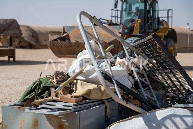 شارك أعضاء فريق PSAB في فعالية تنظيف القاعدة في قاعدة الأمير سلطان الجوية، المملكة العربية السعودية، في 5 فبراير 2023. تساعد فعاليات تجميل القاعدة في الحفاظ على سلامة وصحة منطقة المعيشة وأفراد الخدمة الأمريكية. شارك أعضاء فريق PSAB في فعالية تنظيف القاعدة في قاعدة الأمير سلطان الجوية، المملكة العربية السعودية، في 5 فبراير 2023. تساعد فعاليات تجميل القاعدة في الحفاظ على سلامة وصحة منطقة المعيشة وأفراد الخدمة الأمريكية.