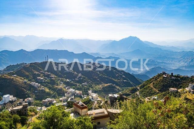 إطلالة على الريف الجبلي من جبل فيفا، منطقة جازان، المملكة العربية السعودية، الشرق الأوسط إطلالة على الريف الجبلي من جبل فيفا، منطقة جازان، المملكة العربية السعودية، الشرق الأوسط