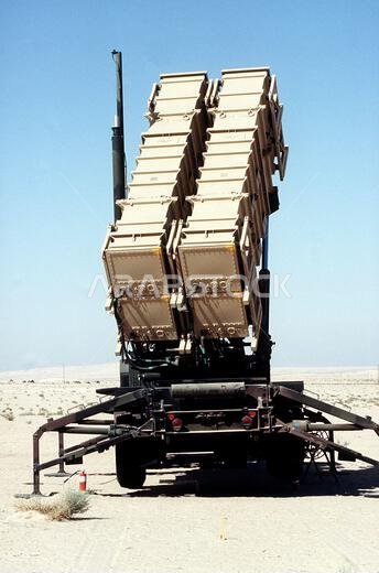 An MIM-104 Patriot tactical air defense missile launcher of Battery E, 3rd Battalion, 43rd Air Defense Artillery, is deployed in the desert during Operation DESERT SHIELD. Subject Operation/Series: DESERT SHIELD Country: Saudi Arabia(SAU) An MIM-104 Patriot tactical air defense missile launcher of Battery E, 3rd Battalion, 43rd Air Defense Artillery, is deployed in the desert during Operation DESERT SHIELD. Subject Operation/Series: DESERT SHIELD Country: Saudi Arabia(SAU)