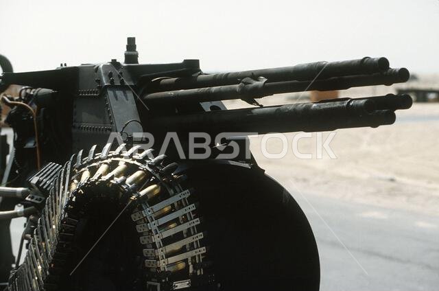 صورة لمدفع فولكان M-61A1 عيار 20 ملم، مأخوذة من مقدمة طائرة مقاتلة من طراز F/A-18، تُظهر الأضرار التي لحقت به جراء انفجار الذخيرة قبل الأوان داخل ماسورة المدفع خلال مهمة لدعم عملية عاصفة الصحراء. الموضوع: عملية/سلسلة: عاصفة الصحراء، الدولة: المملكة العربية السعودية. صورة لمدفع فولكان M-61A1 عيار 20 ملم، مأخوذة من مقدمة طائرة مقاتلة من طراز F/A-18، تُظهر الأضرار التي لحقت به جراء انفجار الذخيرة قبل الأوان داخل ماسورة المدفع خلال مهمة لدعم عملية عاصفة الصحراء. الموضوع: عملية/سلسلة: عاصفة الصحراء، الدولة: المملكة العربية السعودية.