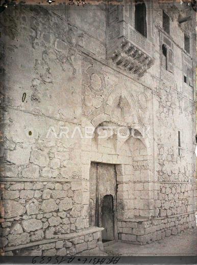 جدة، واجهة منزل عربي، 1918 - الشرق الأدنى، مصر، فلسطين، قبرص - بول كاستيلناو (القسم الفوتوغرافي للجيوش) - (9 يناير - 6 أكتوبر)