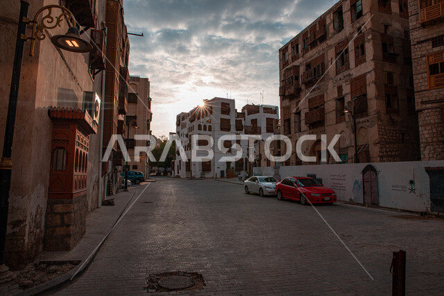 المباني الأثرية في البلد التاريخي في مدينة جدة بالمملكة العربية السعودية، المدينة التاريخية في جدة، التصميم المعماري العربي القديم، أماكن سياحية، المعالم التاريخية في جدة, حي البلد